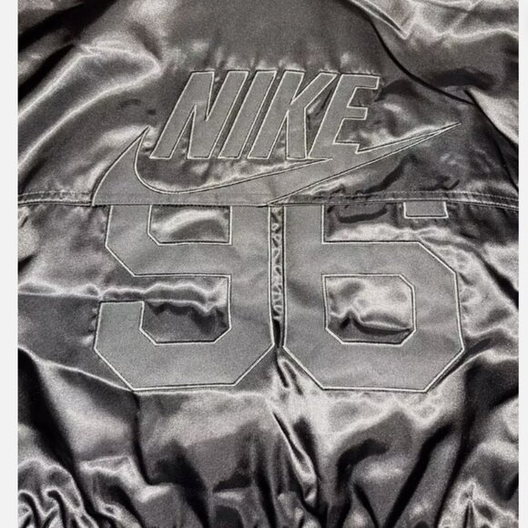 Nike Circa 96 Women's Black Hooded Jacket (NWT) LARGE - Picture 5 of 6